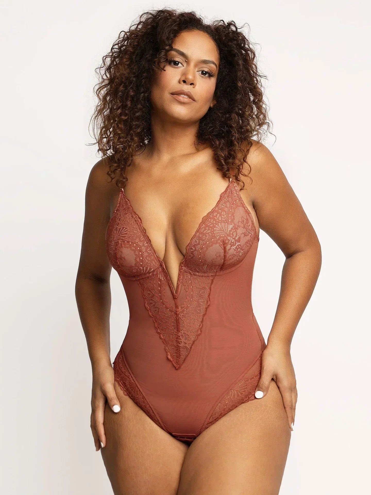 Sarah | SHAPEWEAR BODYSUIT MED DYB V-HALS